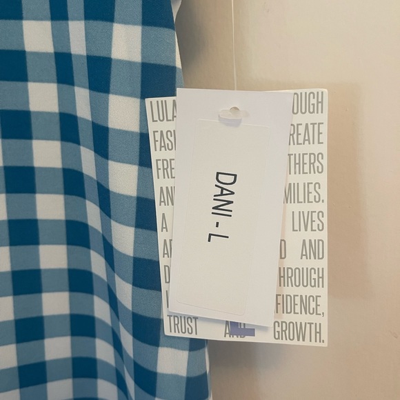 LuLaRoe Dani Dress - Picture 2 of 3